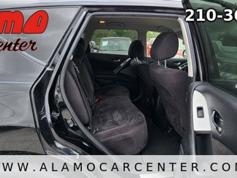 Used 2013 Nissan Murano SV w/ Value Pkg FWD image 18