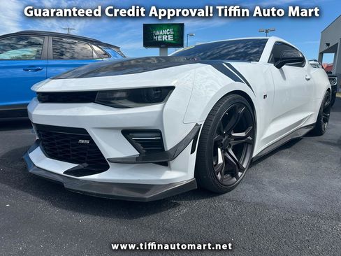 Used 2018 Chevrolet Camaro SS image 1