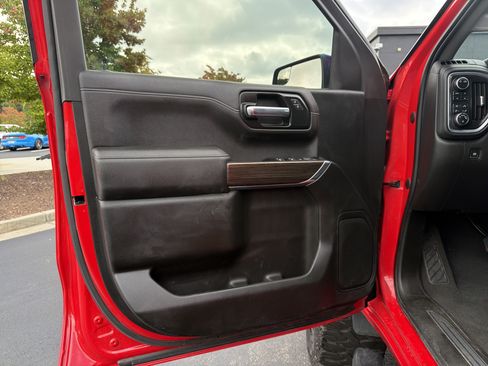 Used 2022 Chevrolet Silverado 1500 LT Trail Boss w/ Bed Protection Package AWD/4WD image 59