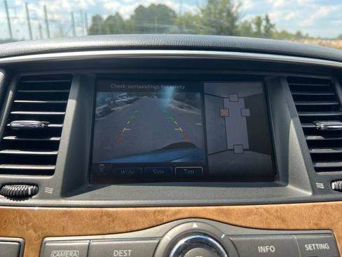 Used 2011 INFINITI QX56 4WD w/ Theater Pkg image 25