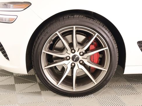 Used 2025 Genesis G70 2.5T RWD image 16