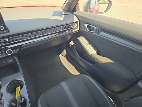Certified 2025 Honda Civic Sport image 12