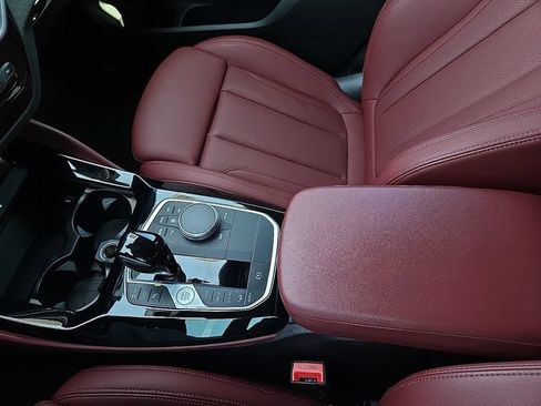 Used 2022 BMW X4 M40i AWD/4WD image 29