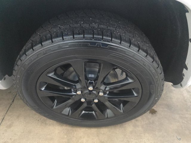 Used 2019 Jeep Grand Cherokee Altitude AWD/4WD image 13