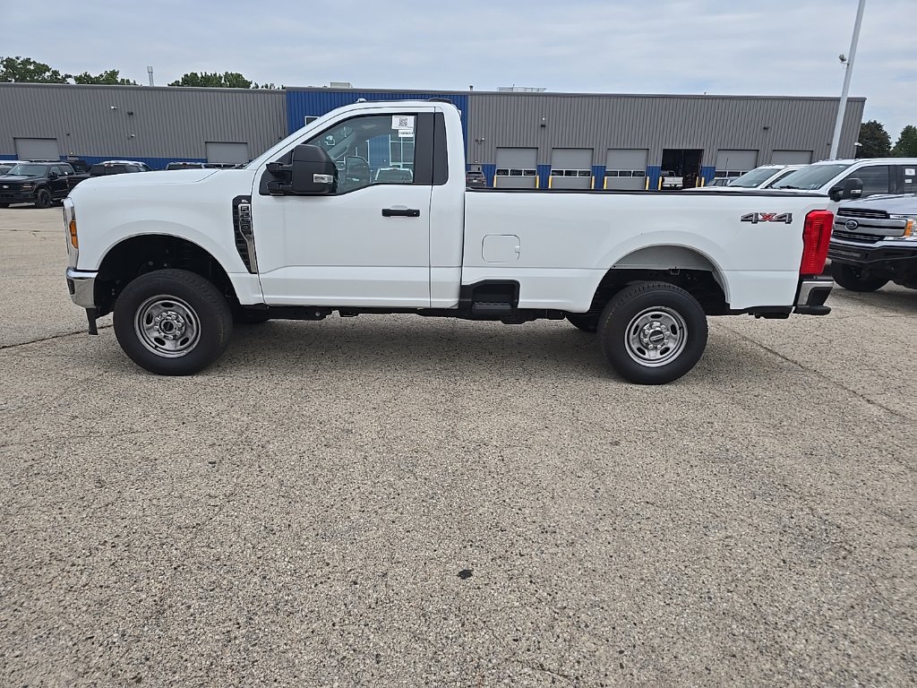 Used 2024 Ford F250 XL w/ XL Chrome Package AWD/4WD image 3
