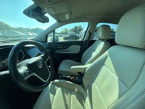 Used 2019 Buick Encore Essence FWD image 10