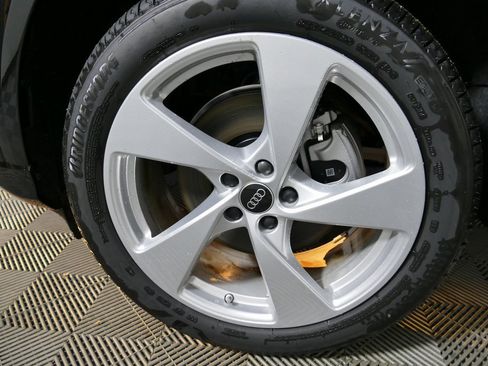 New 2025 Audi Q5 Premium Plus image 9