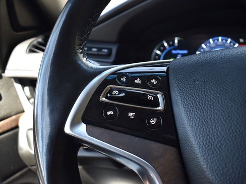 Used 2019 Cadillac Escalade Luxury image 32