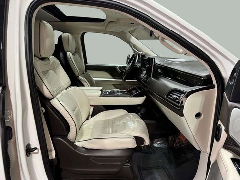 Used 2021 Lincoln Navigator L Black Label w/ Cargo Convenience Package image 28