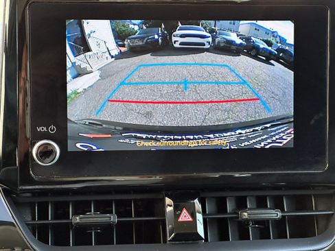 Used 2024 Toyota Corolla LE FWD image 23