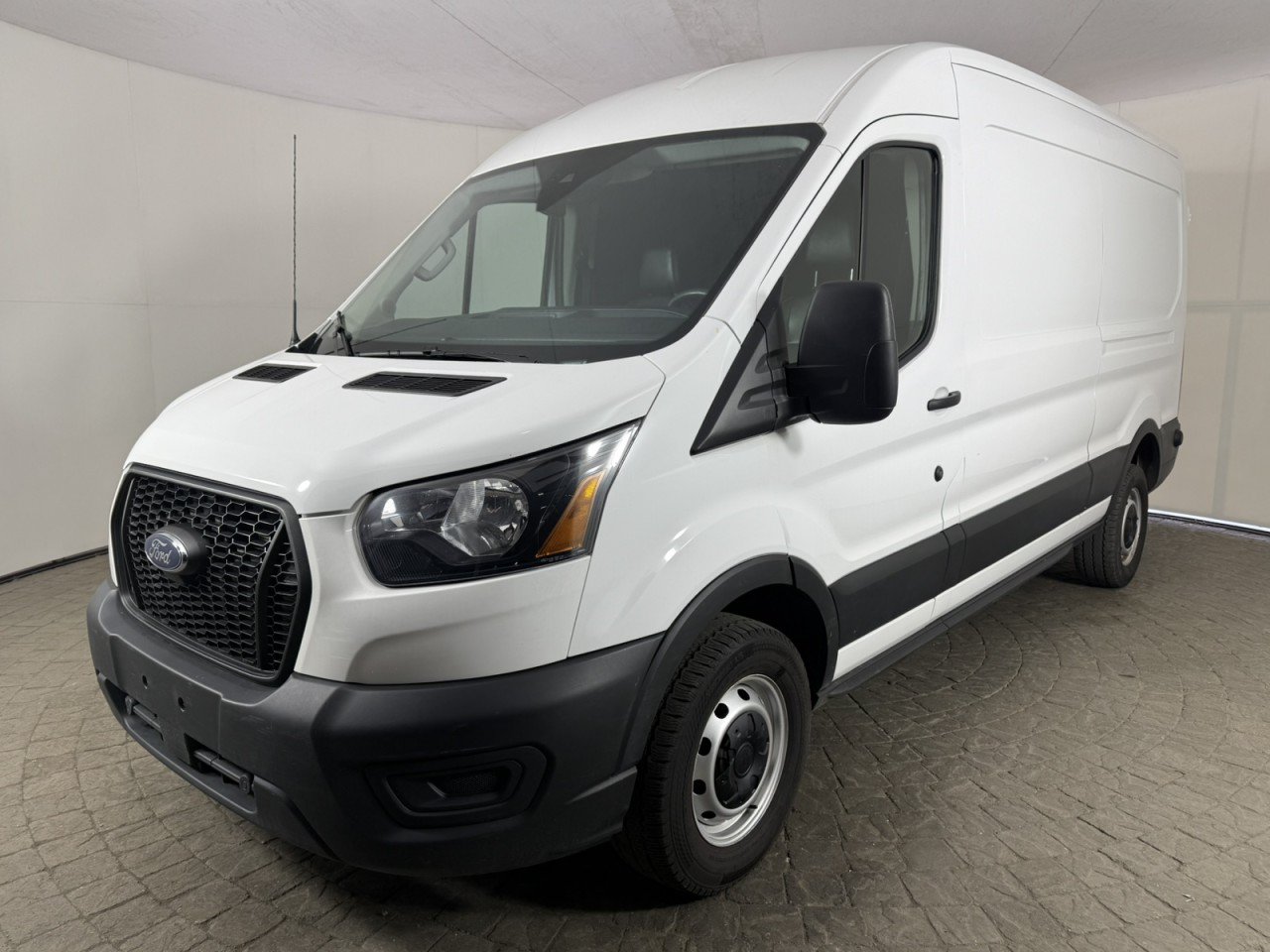 Used 2024 Ford Transit 250 148 Medium Roof w/ Load Area Protection Package RWD image 3