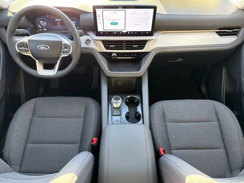 New 2026 Ford Explorer Active RWD image 12