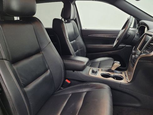 Used 2017 Jeep Grand Cherokee Limited image 21