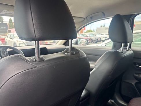 Certified 2026 Nissan Kicks SR FWD image 8