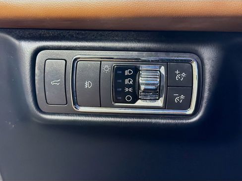Used 2022 Lincoln Aviator Reserve w/ Equipment Group 201A AWD/4WD image 11
