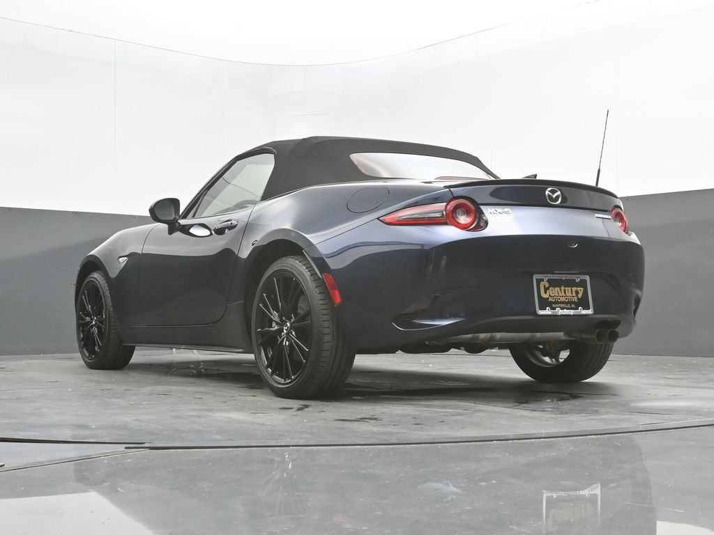 Used 2025 MAZDA MX-5 Miata Club RWD image 35