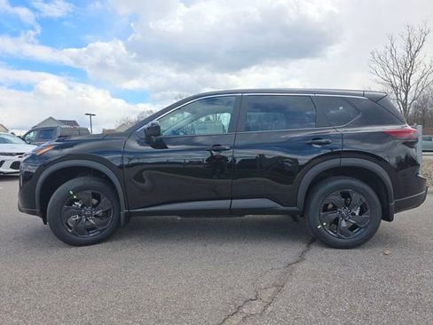 New 2026 Nissan Rogue SV w/ Cold Weather Package image 12