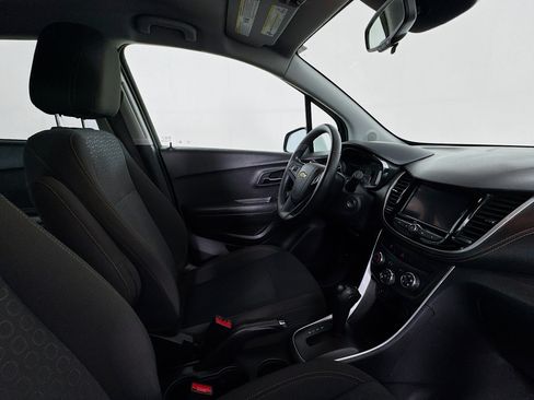 Used 2020 Chevrolet Trax LS w/ Tint and Cruise Package FWD image 26