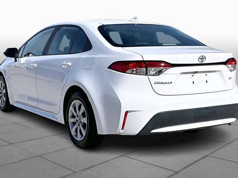 Used 2021 Toyota Corolla LE image 11