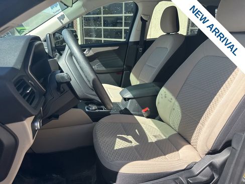 Used 2021 Ford Escape SE FWD image 16