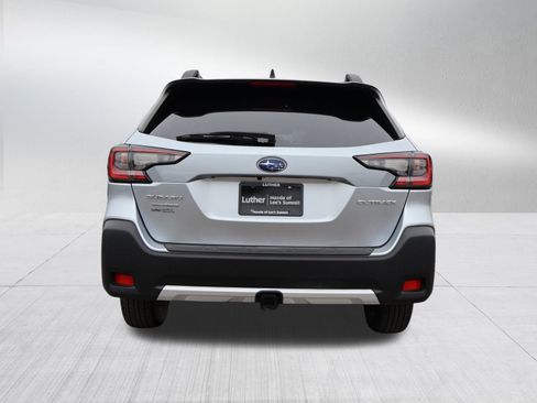 Used 2024 Subaru Outback Limited image 6