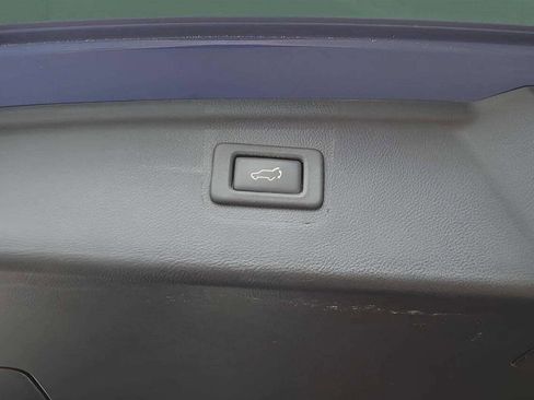 Used 2017 Subaru Outback 2.5i Limited image 28