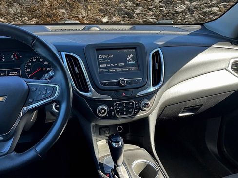 Used 2018 Chevrolet Equinox LT image 6