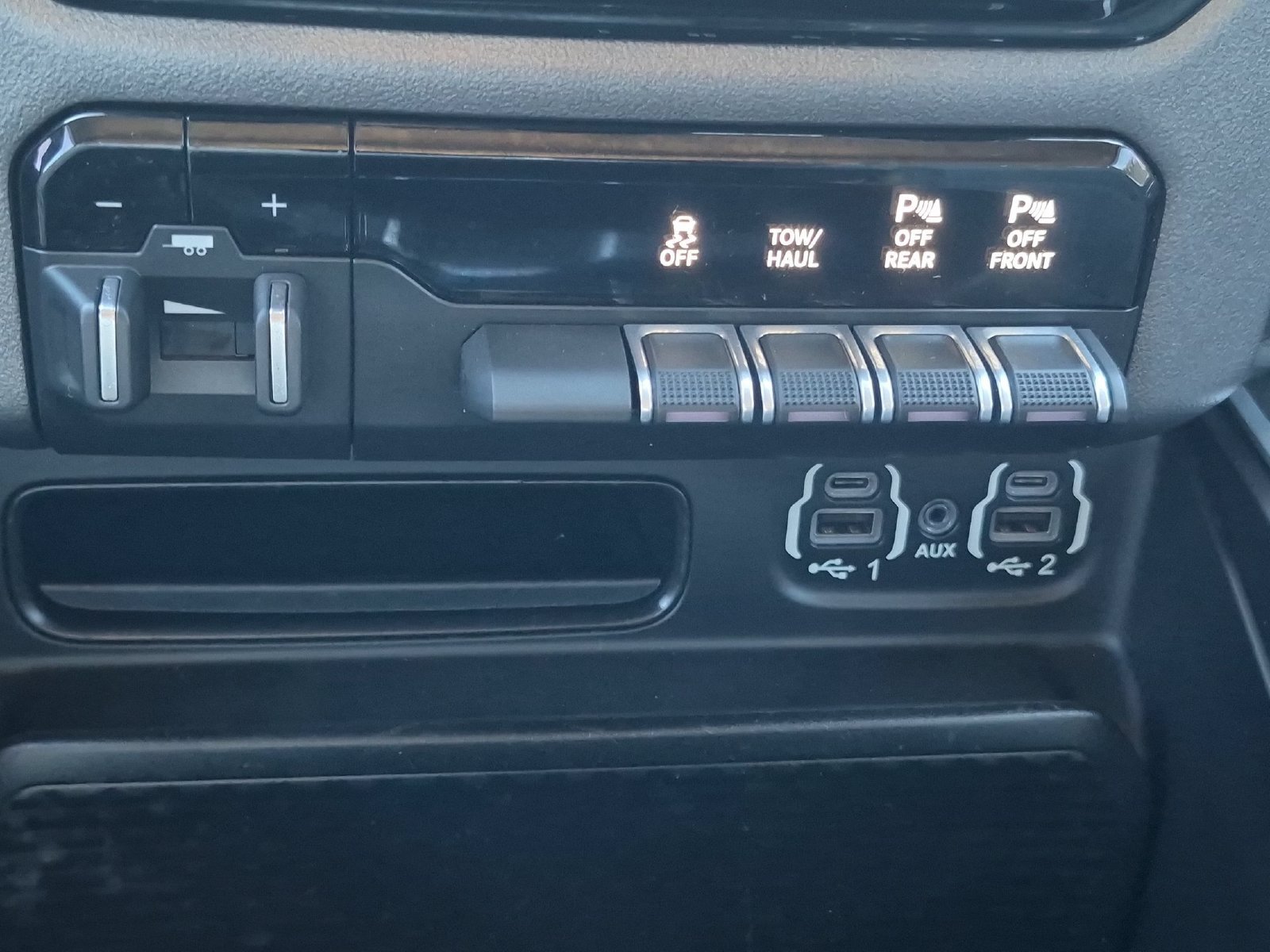 Used 2020 RAM 1500 Big Horn AWD/4WD image 25