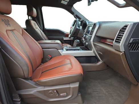 Used 2019 Ford F150 King Ranch w/ Equipment Group 601A Luxury AWD/4WD image 5