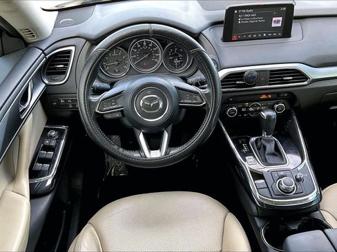Used 2017 MAZDA CX-9 Touring image 5