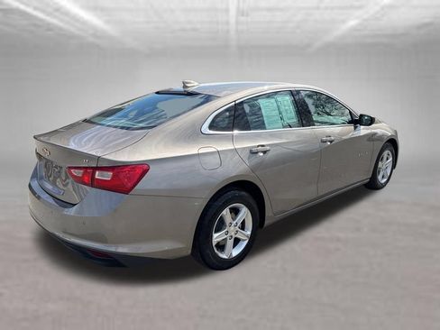 Used 2024 Chevrolet Malibu LT FWD image 5