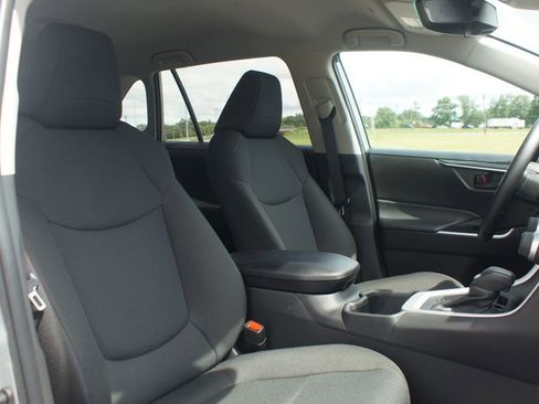 Used 2025 Toyota RAV4 LE FWD image 21