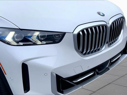 Used 2024 BMW X5 sDrive40i w/ Premium Package RWD image 29