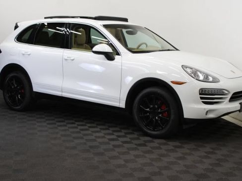Used 2013 Porsche Cayenne AWD/4WD image 1
