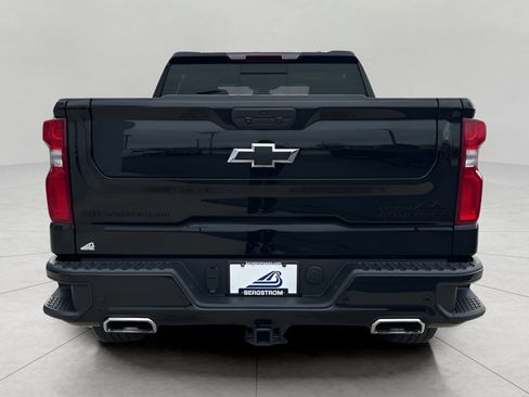 Used 2022 Chevrolet Silverado 1500 High Country w/ Safety Package II image 4