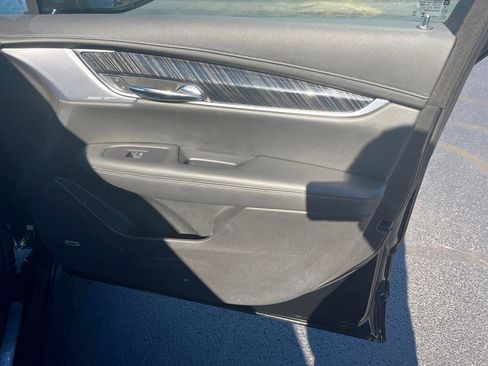 Used 2024 Cadillac XT6 Premium Luxury image 27