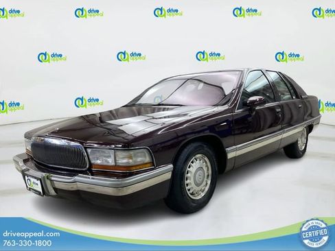 Used 1994 Buick Roadmaster Sedan RWD image 2