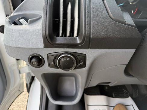 Used 2018 Ford Transit 150 XL image 50