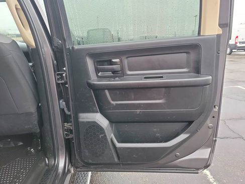 Used 2020 RAM 5500 Tradesman w/ Chrome Appearance Group image 15