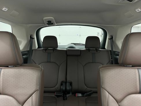 Used 2023 Honda Pilot Elite image 40
