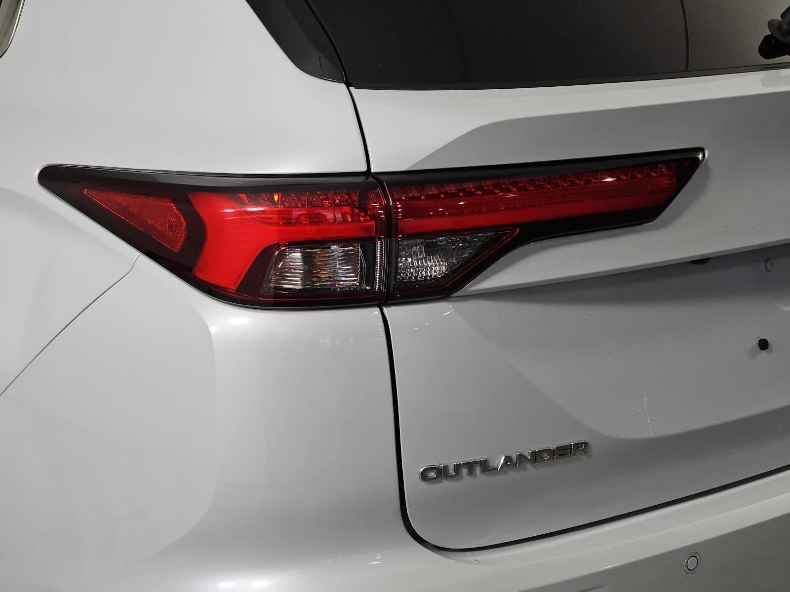 Used 2024 Mitsubishi Outlander SEL FWD image 30
