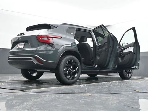 New 2026 Chevrolet Trax LT w/ Driver Confidence Package image 69