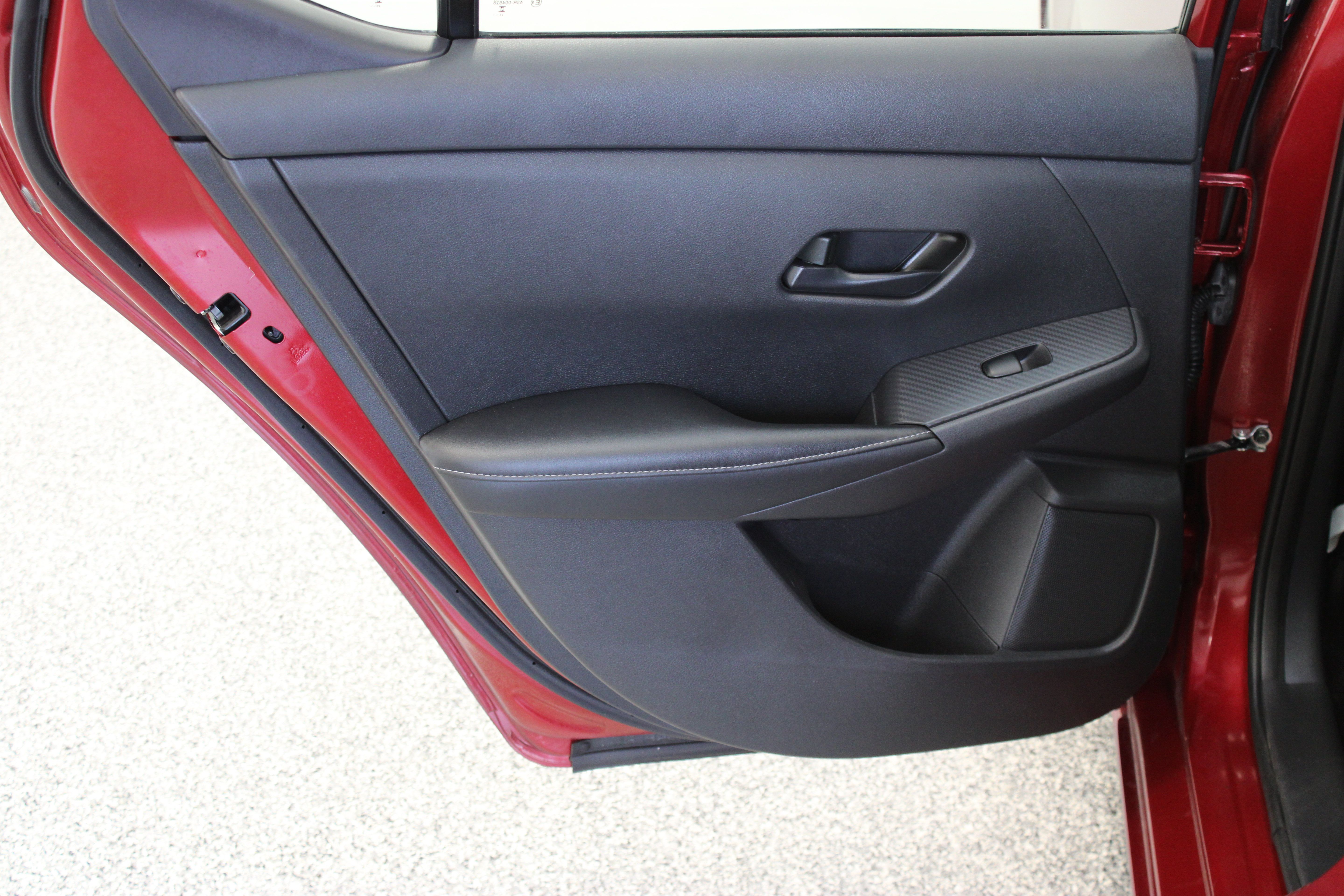 Used 2024 Nissan Sentra SV FWD image 25