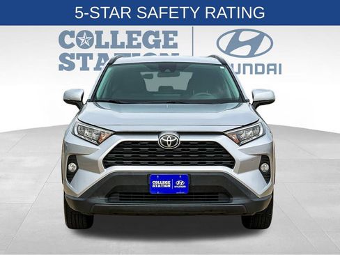 Used 2020 Toyota RAV4 XLE image 5