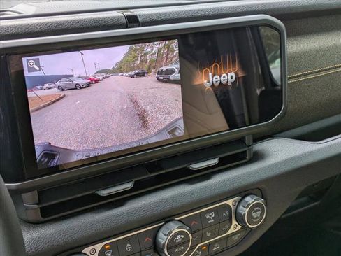 New 2026 Jeep Gladiator Sport image 14