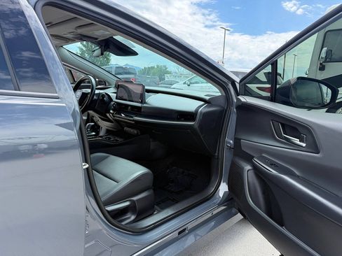 Used 2025 Toyota Prius XLE AWD/4WD image 23