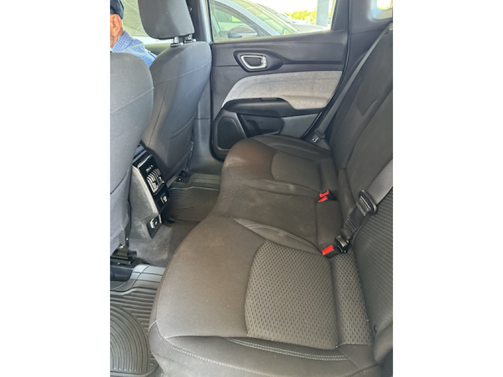 Used 2025 Jeep Compass Sport AWD/4WD image 3