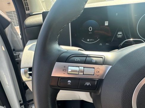 Certified 2025 Hyundai Tucson SEL AWD/4WD image 19