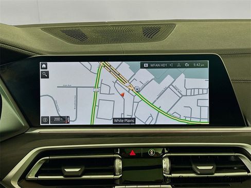 Certified 2022 BMW X7 xDrive40i w/ Premium Package image 13