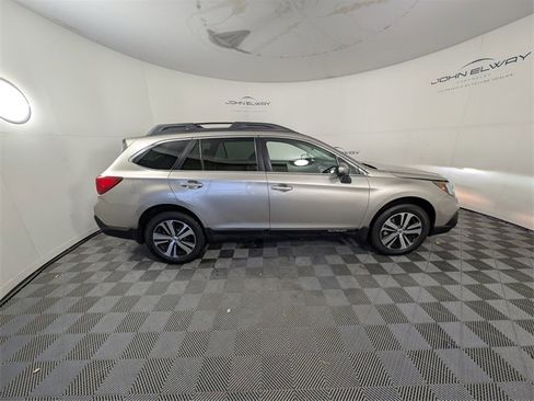 Used 2019 Subaru Outback 3.6R Limited image 6